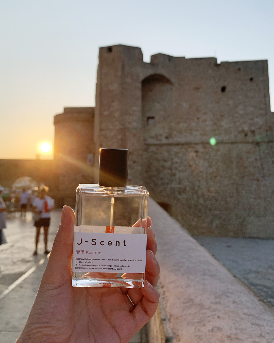モノポリ旧市街の景色とJ-Scent